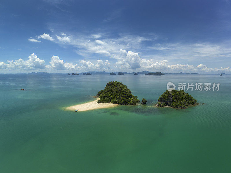 美丽的绿色泻湖和白色沙滩附近的Koh Hong岛安达曼海在甲米省，泰国。